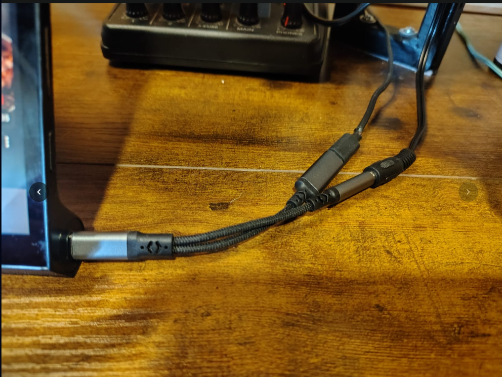 adaptador audio.png