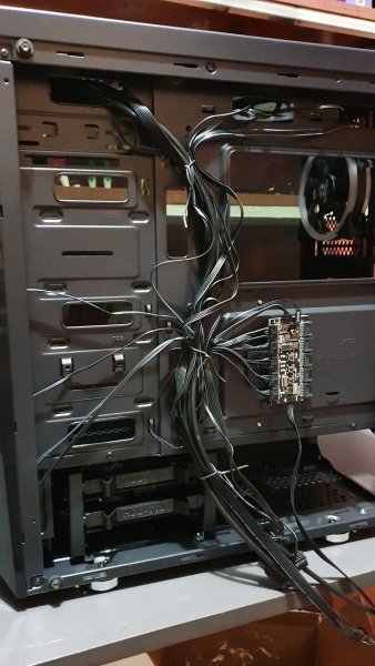 Gestion cables.jpg