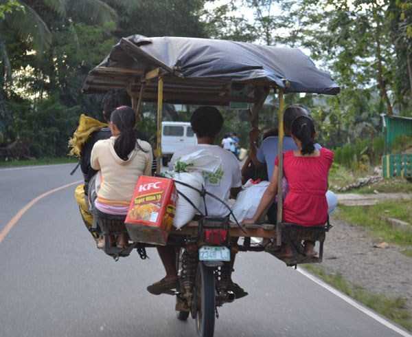 Motos Thailande.jpg