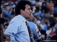peineta-annoyed.gif