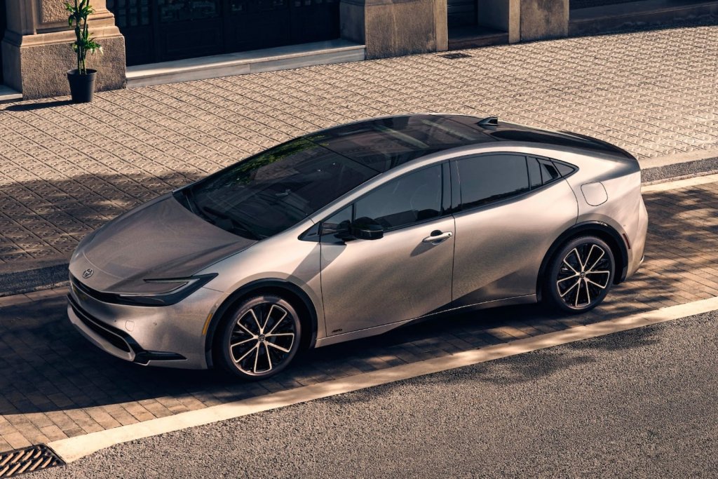 prius2023.jpg