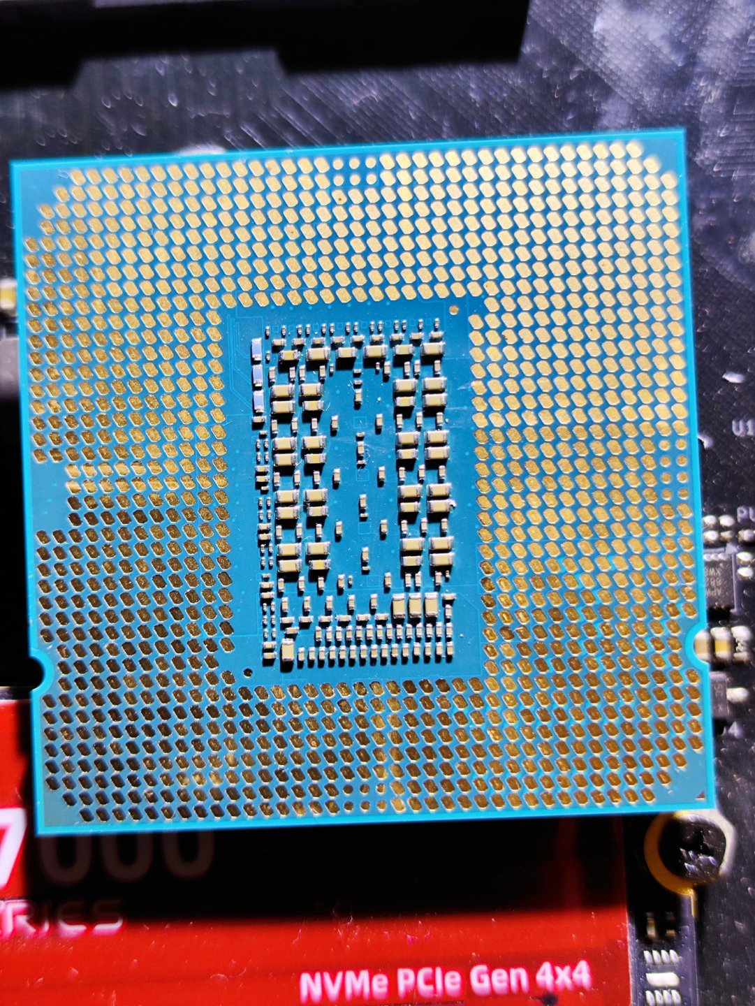 Socket LGA1200 33345694590649.jpg