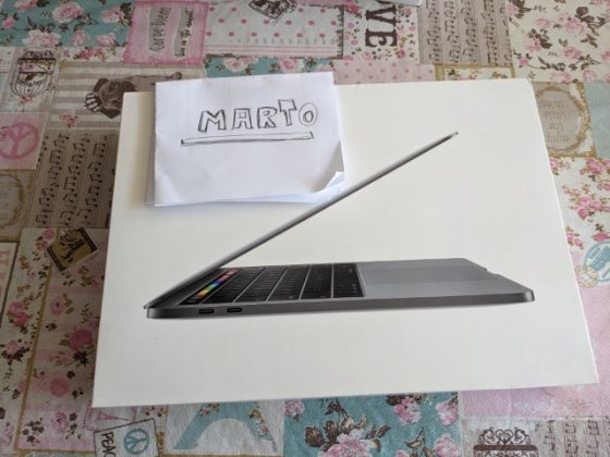 macbook 1.jpg