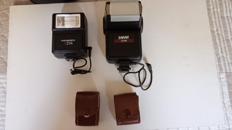 flash con cables.jpeg flash con cables.jpeg
