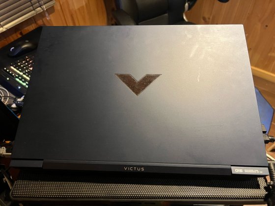 hp victus2.jpeg