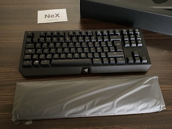 nxrazerbw_03.jpg nxrazerbw_03.jpg