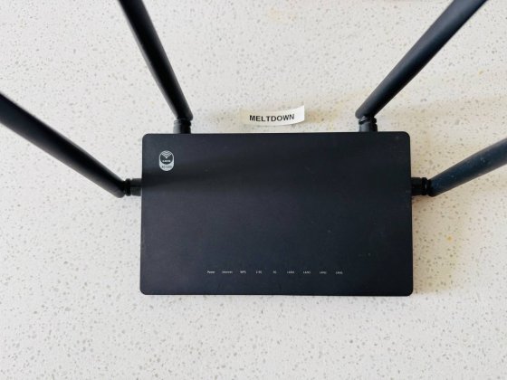router1.jpg router1.jpg