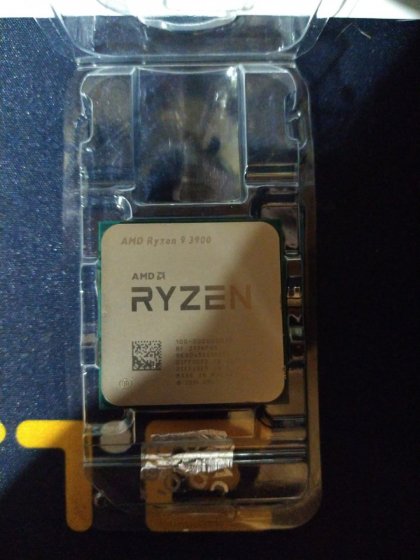 R9 39004.jpeg R9 39004.jpeg